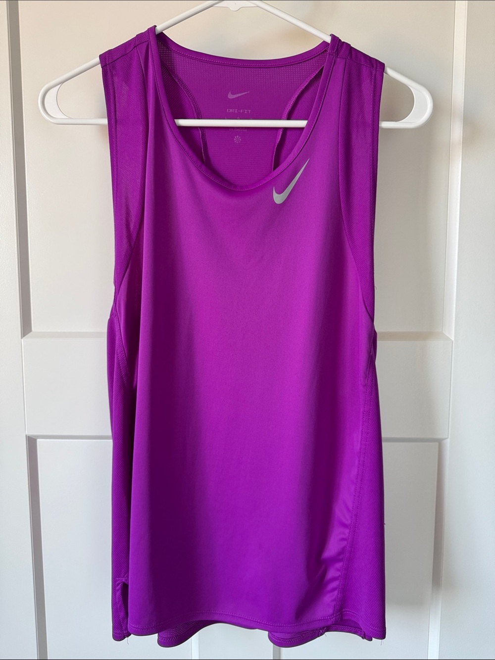 Nike Women’s Magenta Sleeveless Dri-FIT Tank Top